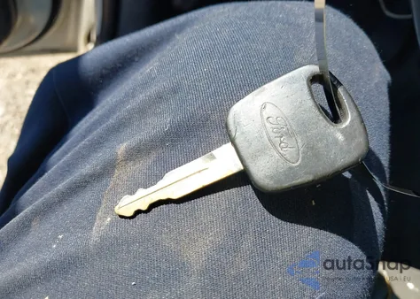 2001 Ford F-150 Xl/Xlt из США, поврежденный, VIN 1FTRF17W81NB17920